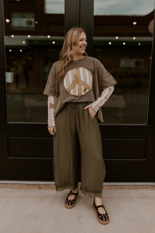 Delicate Details Pants- Olive