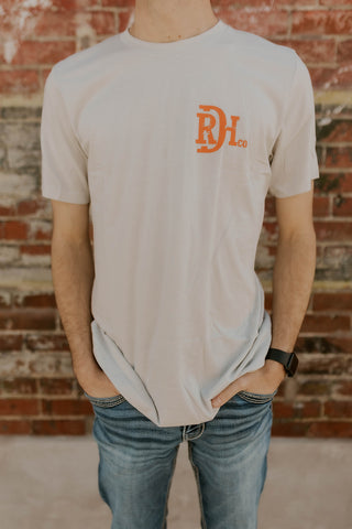 Men's Jackalope Trail Graphic Tee- Red Dirt