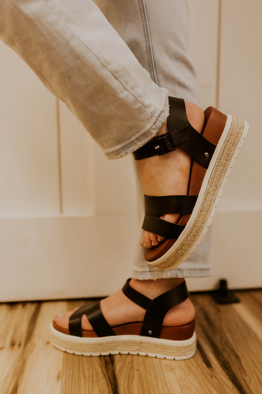 Evana Platform Sandal- Black