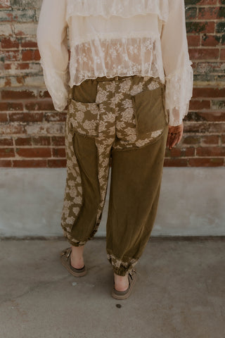 Free Spirit Bandana Joggers- Olive