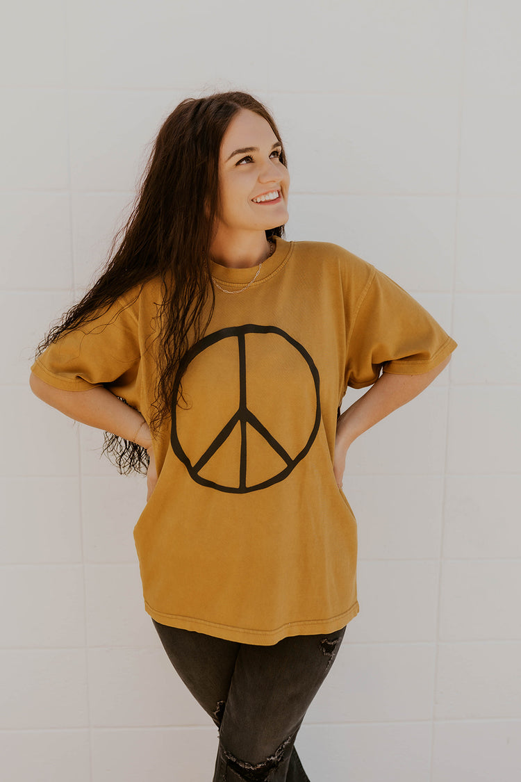 Never Regret Showing Kindness Graphic Tee