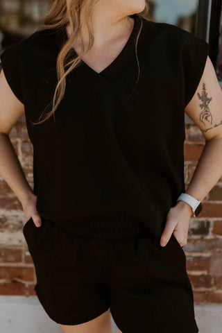 Scuba Sleeveless Pullover- Black