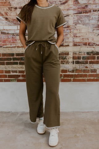 Embroidered Ribbed Pants- Olive