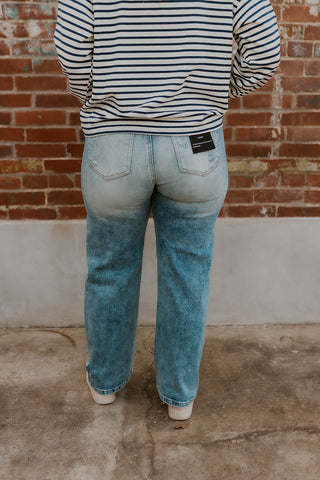 Vintage Stitch Barrel Jeans