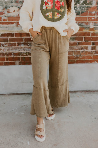 Mineral Wash Wide Leg Pants- Olive