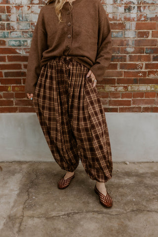 Plaid Around Pants