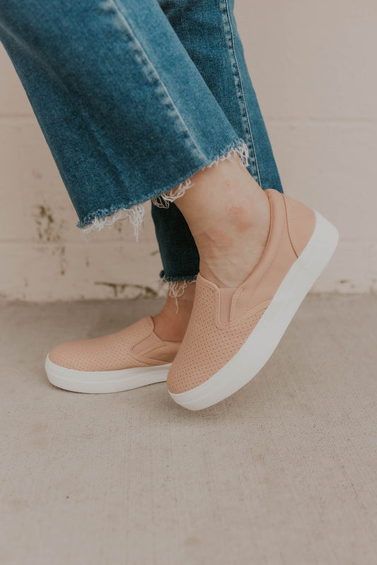 *SPECIAL PRICING* Croft Slip On Sneaker- Blush