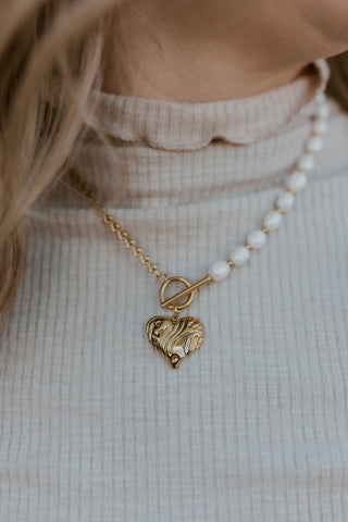 Mix In Pearl Heart Necklace