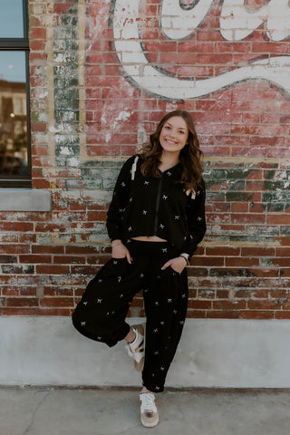 Embroidered Bow Scuba Pants- Black